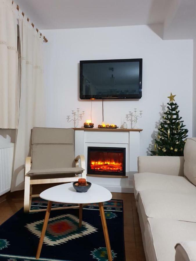 Fairytale Apartment Close To Bradu Ski Slope ポイアナ・ブラショフ エクステリア 写真